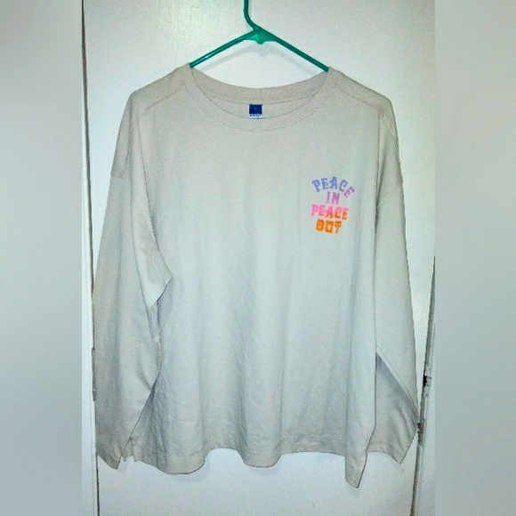 Old Navy Loose Vintage Long Sleeve Graphic T Shirt size XL Beige New w/ Tags - Picture 2 of 14
